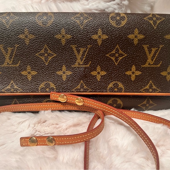 LOUIE VUITTON Monogram Pochette Twin GM - Picture 8 of 11